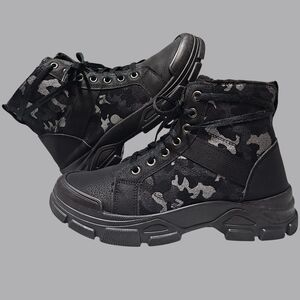 🚺 7.5 US — Camouflage Pattern Combat Boots w/ Shearling Lining [UNBRANDED]